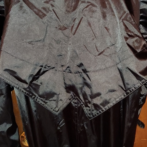 R Z R black coat - Picture 8 of 8